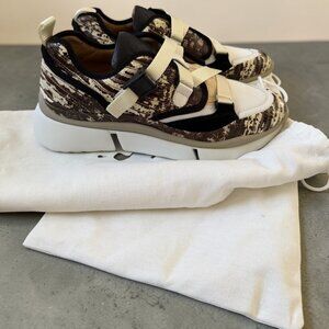 CHLOE Women’s Sonnie Low Top 'Python Embossed' leather sneakers Size 41 / US 11